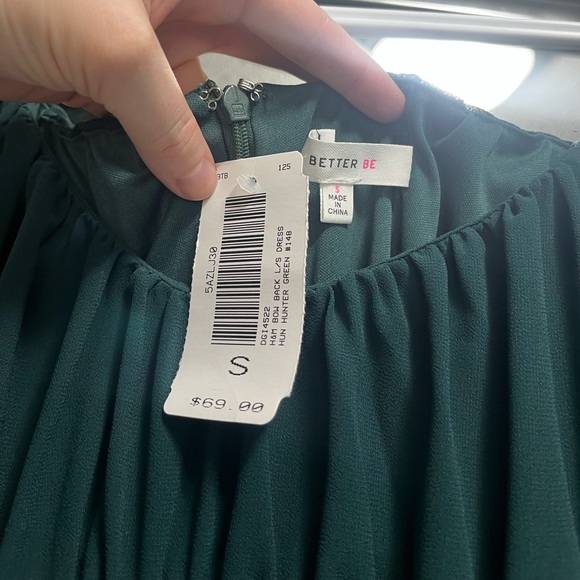 Dress Size Small - Picture 4 of 6